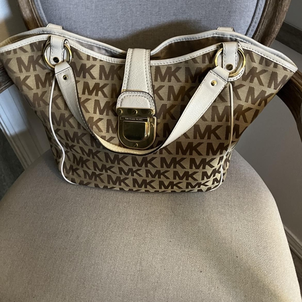 MK Michael Kors Shoulder Bag